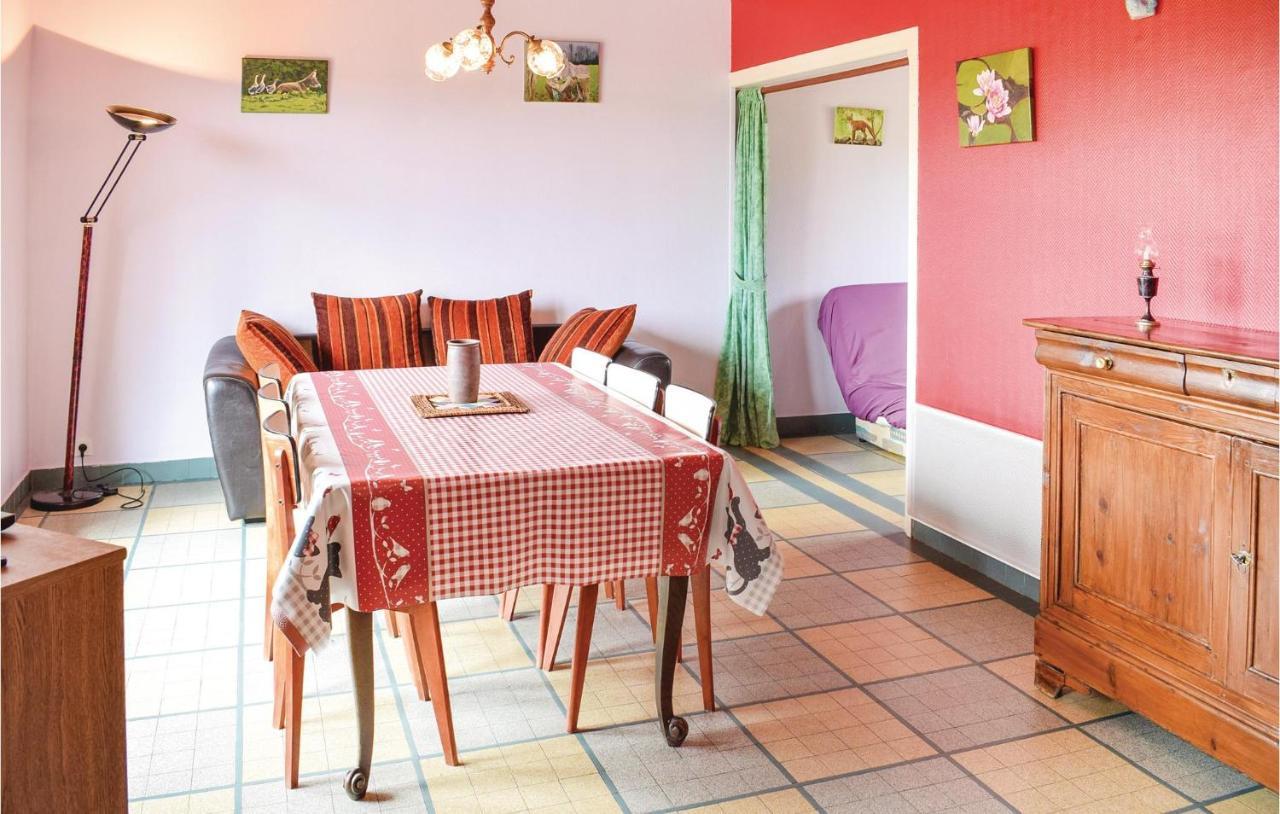 Holiday Home In Montsernelle Lithaire Zewnętrze zdjęcie