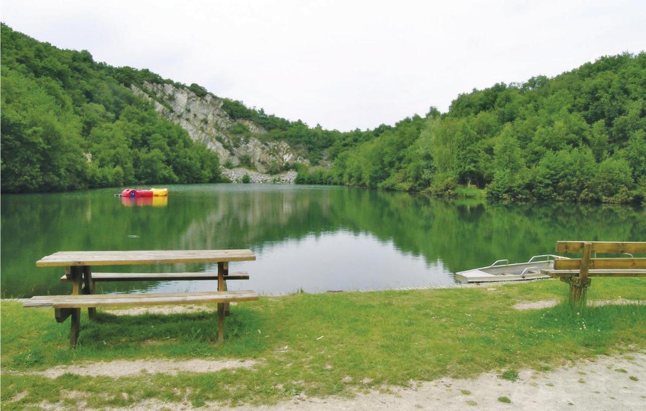 Holiday Home In Montsernelle Lithaire Zewnętrze zdjęcie